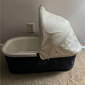 Uppababy Bassinet without liner